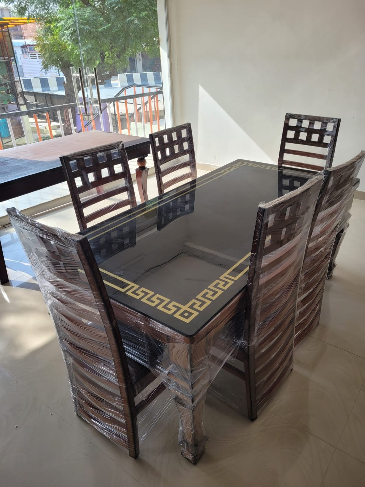 Premium Dining Table Set